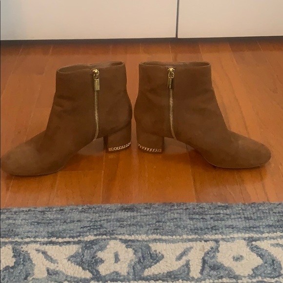 Michael Kors  light brown suede ankle boots - Picture 2 of 4
